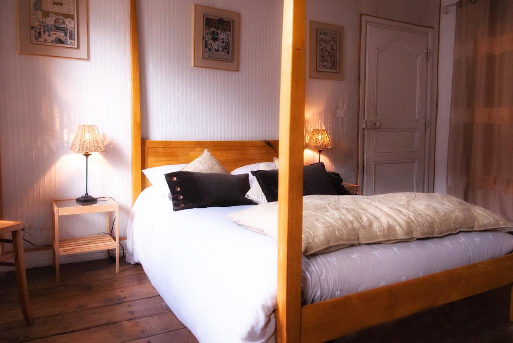 Les Chambres De Lourmel Pontivy Exteriör bild